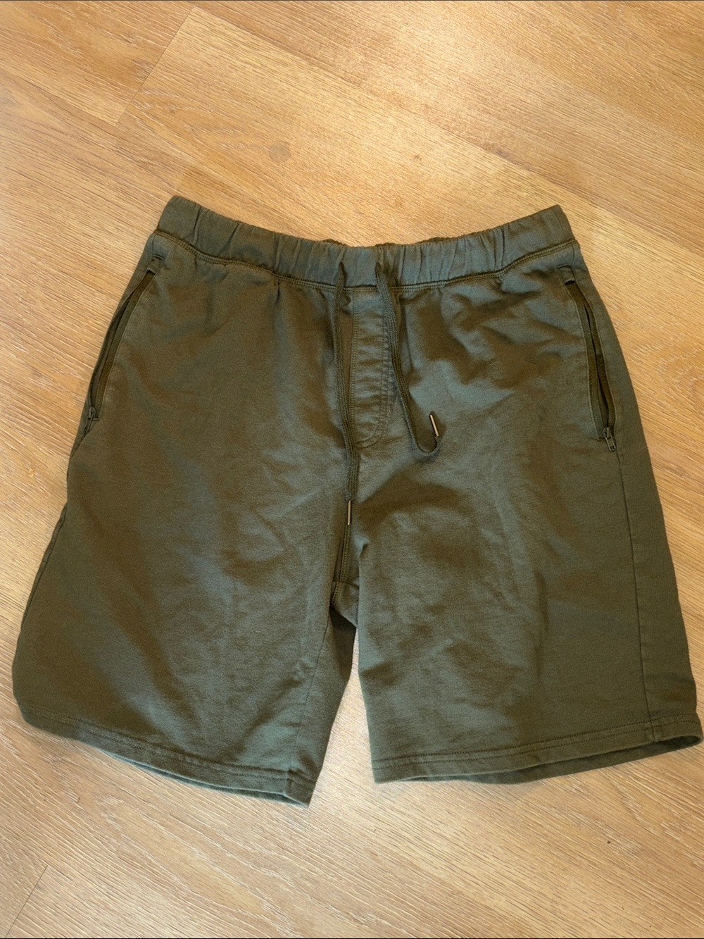 Eddie Bauer Men’s Large Shorts